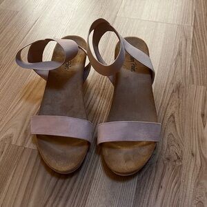 Light Pink wedges sandals